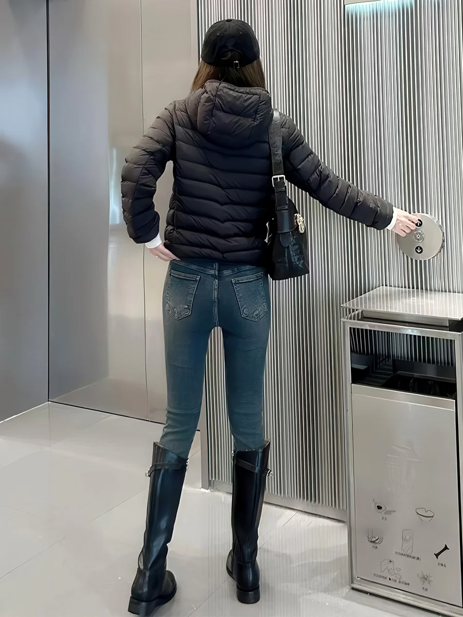 

Lightweight ort Women's down Jaet 90% White Du down Hooded Bla Warm Outerwear for Autumn Winter Faionable Versatile