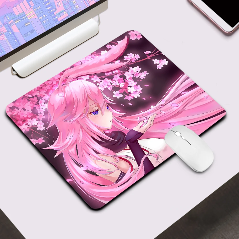 Anime Pink Flower Hair Girl Yae Sakura Small Gaming Mouse Pad Computer Office Mousepad Keyboard Pad Desk Mat PC Gamer Mouse Mat