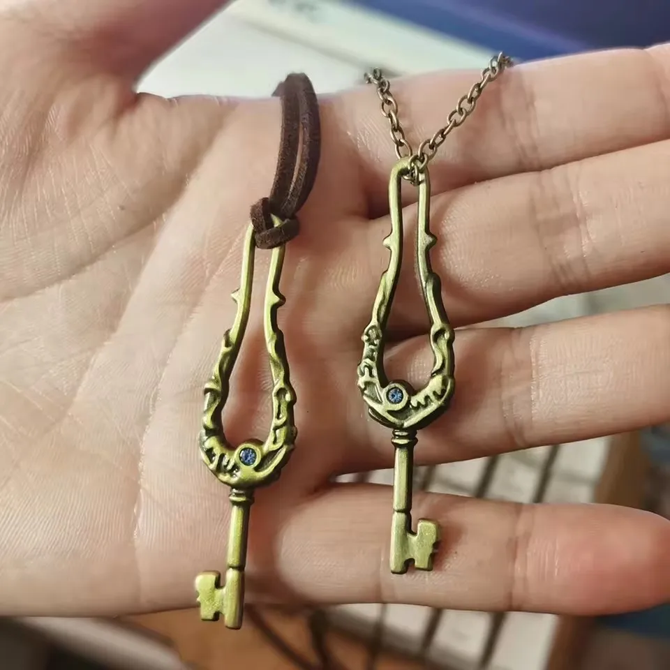 Suzume No Tojimari Cosplay Key Pendant Necklace Antique Carved Key Charm Unisex Anime Jewelry Fan Souvenir Daily Wear Party Gift