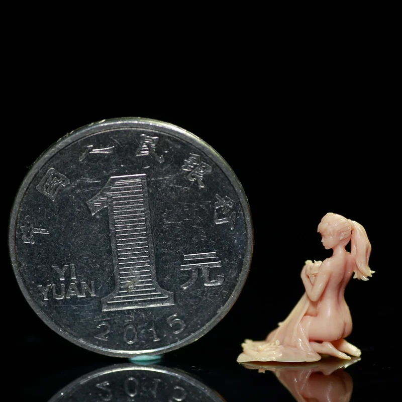 1/64 Figure Seated Beauty Noble Lady Miniature Model Need To Be Colored By Yourself