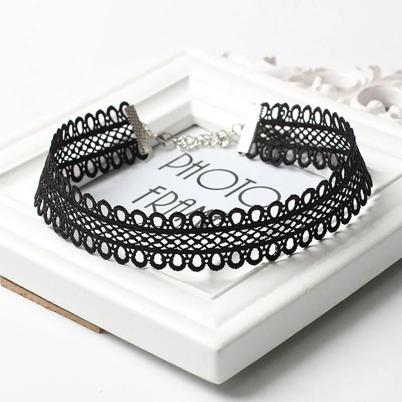 Hearts Choker for Women Fashion Thin Lace Openwork Flowers Necklace Clavicle Lady Jewelry Accessories Girl Gift