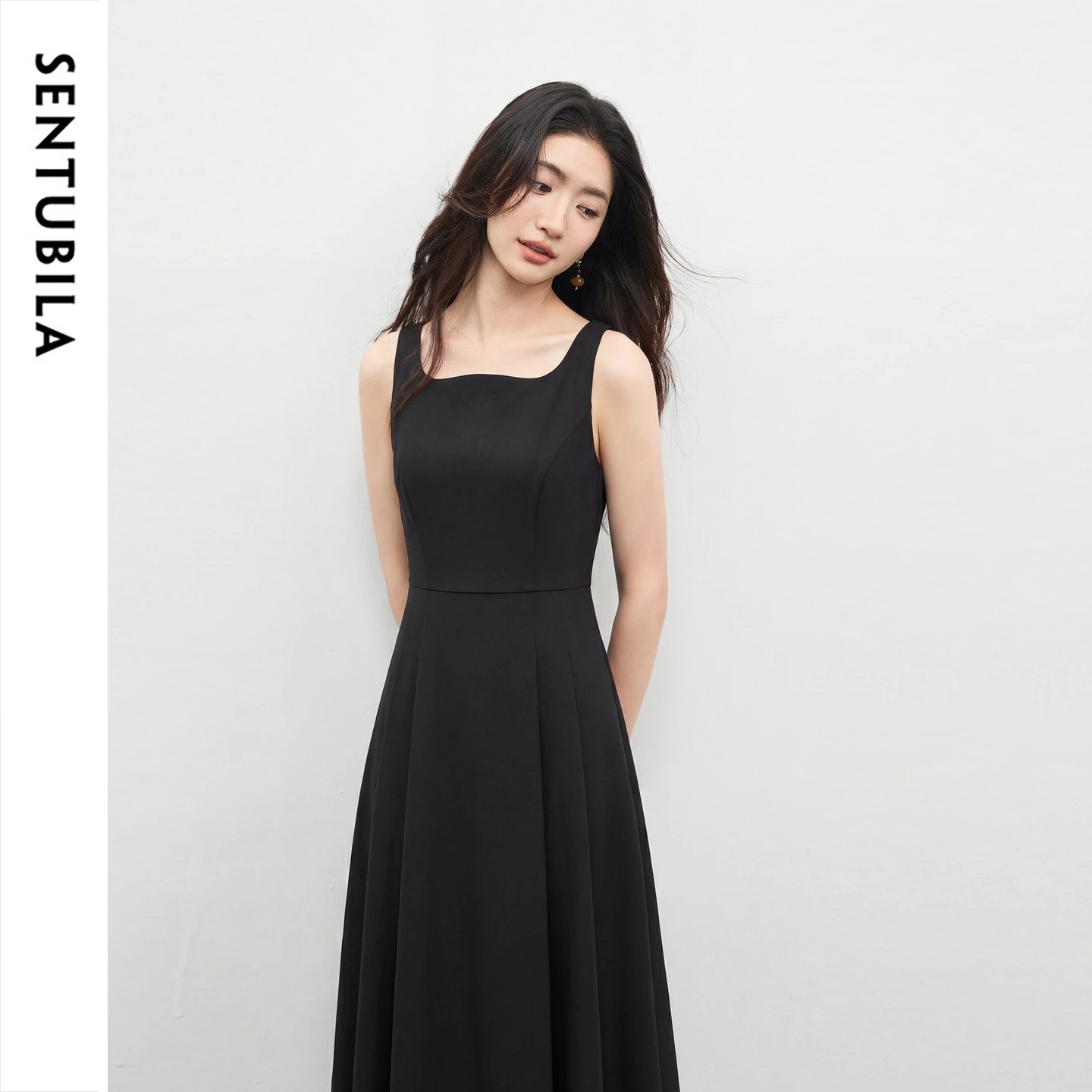 SENTUBILA Women's Black Dress Square Neck Sleeveless Pleated Midi Dresses 2026 Summer Simple Banquet Evening Gown 161LP6455X