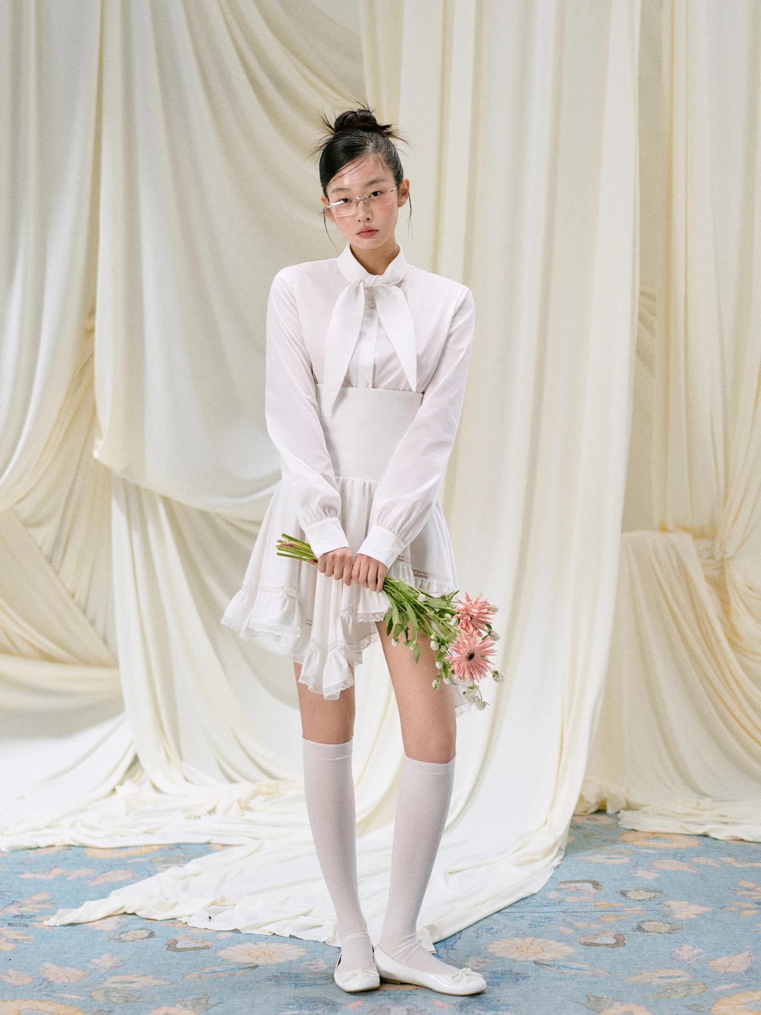 

La Lune Du Ciel Simple Chic Rabbit Ear Knot Slim Fit Women's irt Versatile Spring Design Age Reduction Top Cotton Nylon Spa...