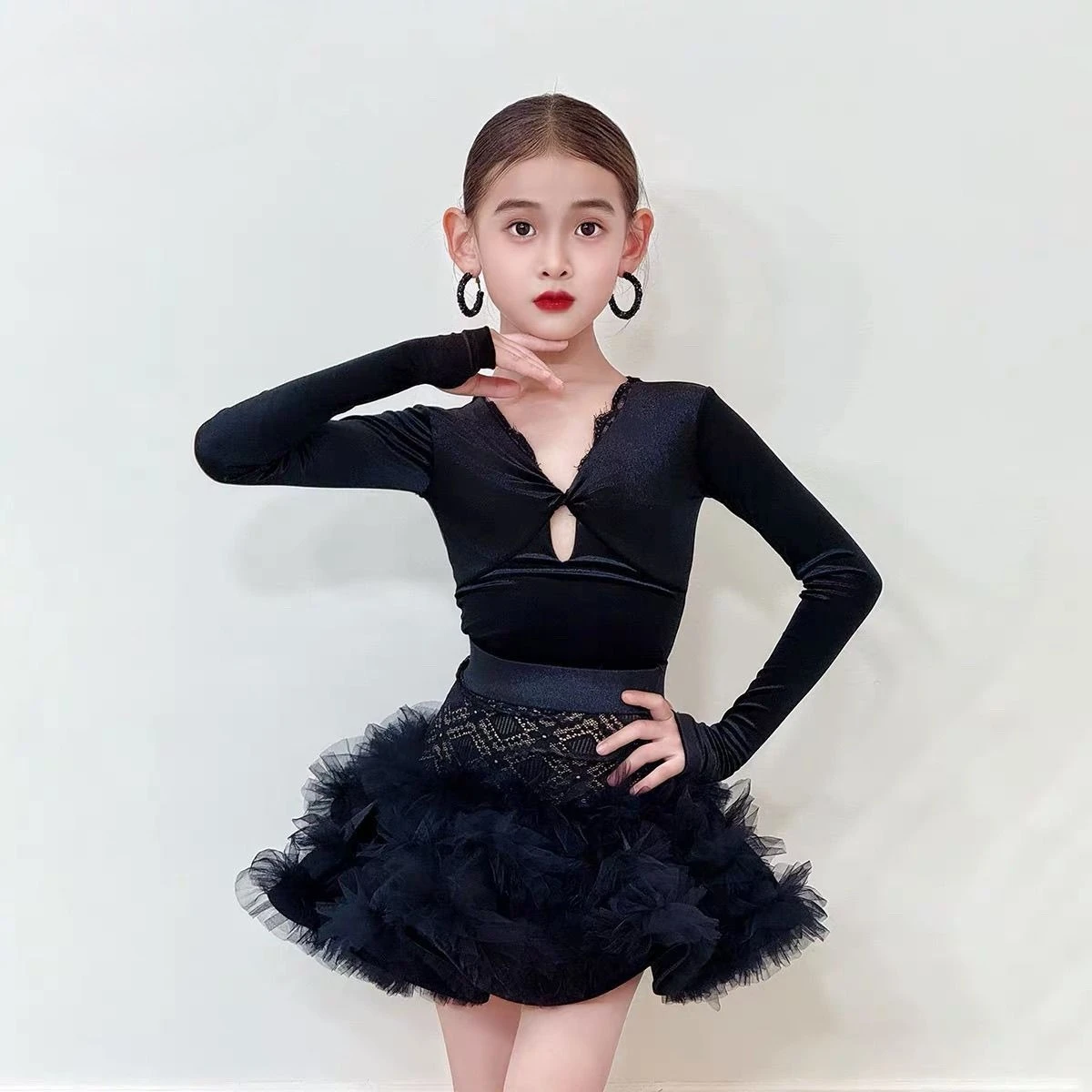 

Girls Kids Black Latin Dancewear Ruffle Skirt Practice Samba Salsa Tango Dance Dress Performance Costume