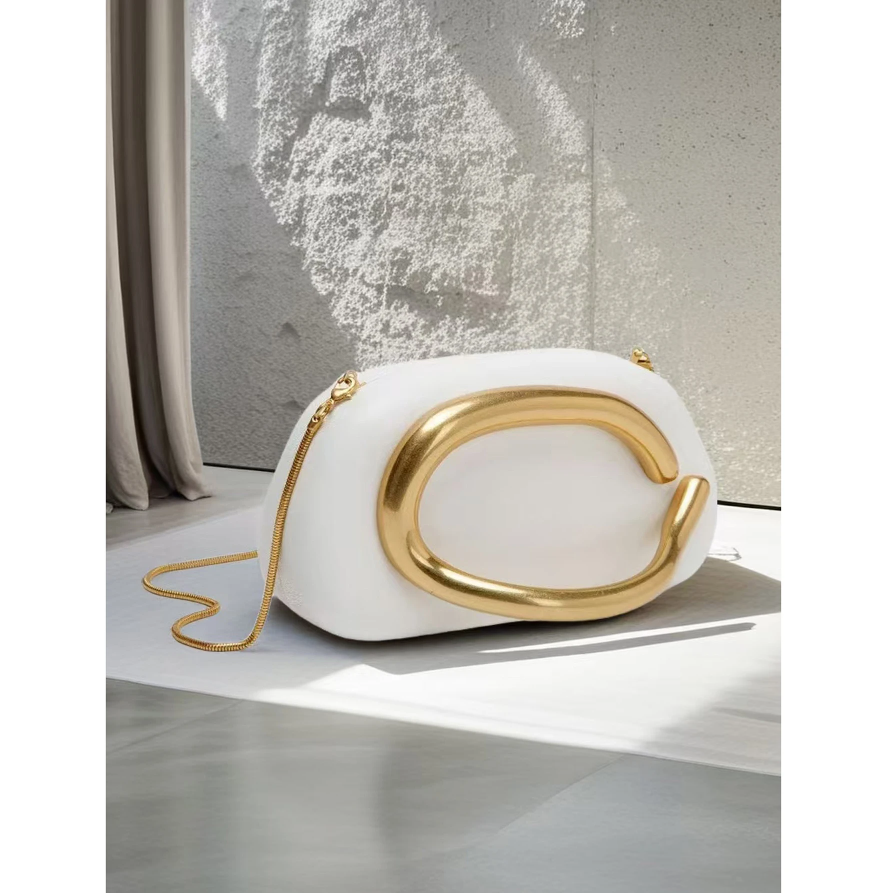 

Роскошный дизайнерский женский клатч, вечерняя сумка, золотая металлическая застежка, винтажная овальная коробка с ремешком-цепочкой на плечо, особые случаи