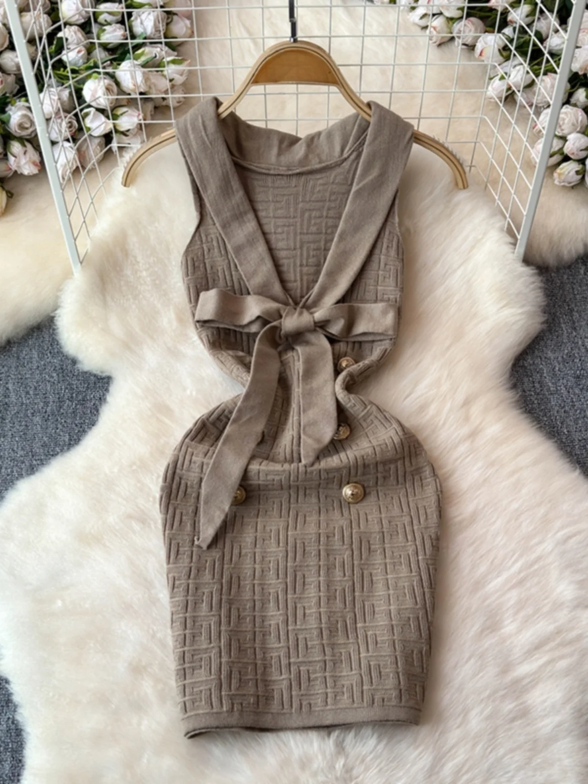 กระโปรงไหมพรมทรงเอวสูงสไตล์เกาหลีสำหรับผู้หญิง รุ่นใหม่ล่าสุดสำหรับฤดูร้อน ดีไซน์เซ็กซี่ เหมาะสำหรับใส่ไปทำงานหรือออกงาน