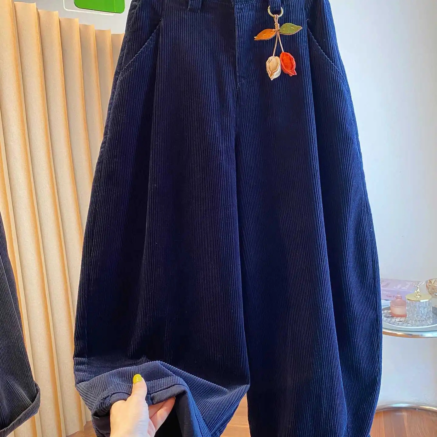 High-end yellow corduroy pants women's 2025 new autumn loose casual high-end high-end cropped pants