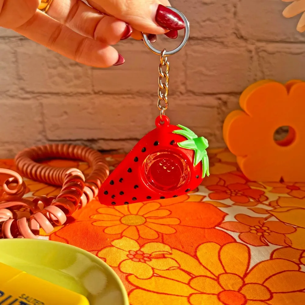 أنبوب سلسلة مفاتيح غير قابل للكسر بالفراولة مقاس 3 بوصات لاستخدام التبغ