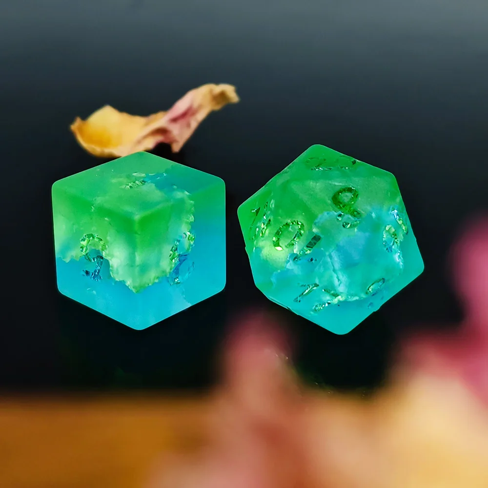 7-Piece Set of Blend Color Gemstone Dice And Rectangle Tin Box Set of Stone Polyhedral Dice Board Game And Playing Games