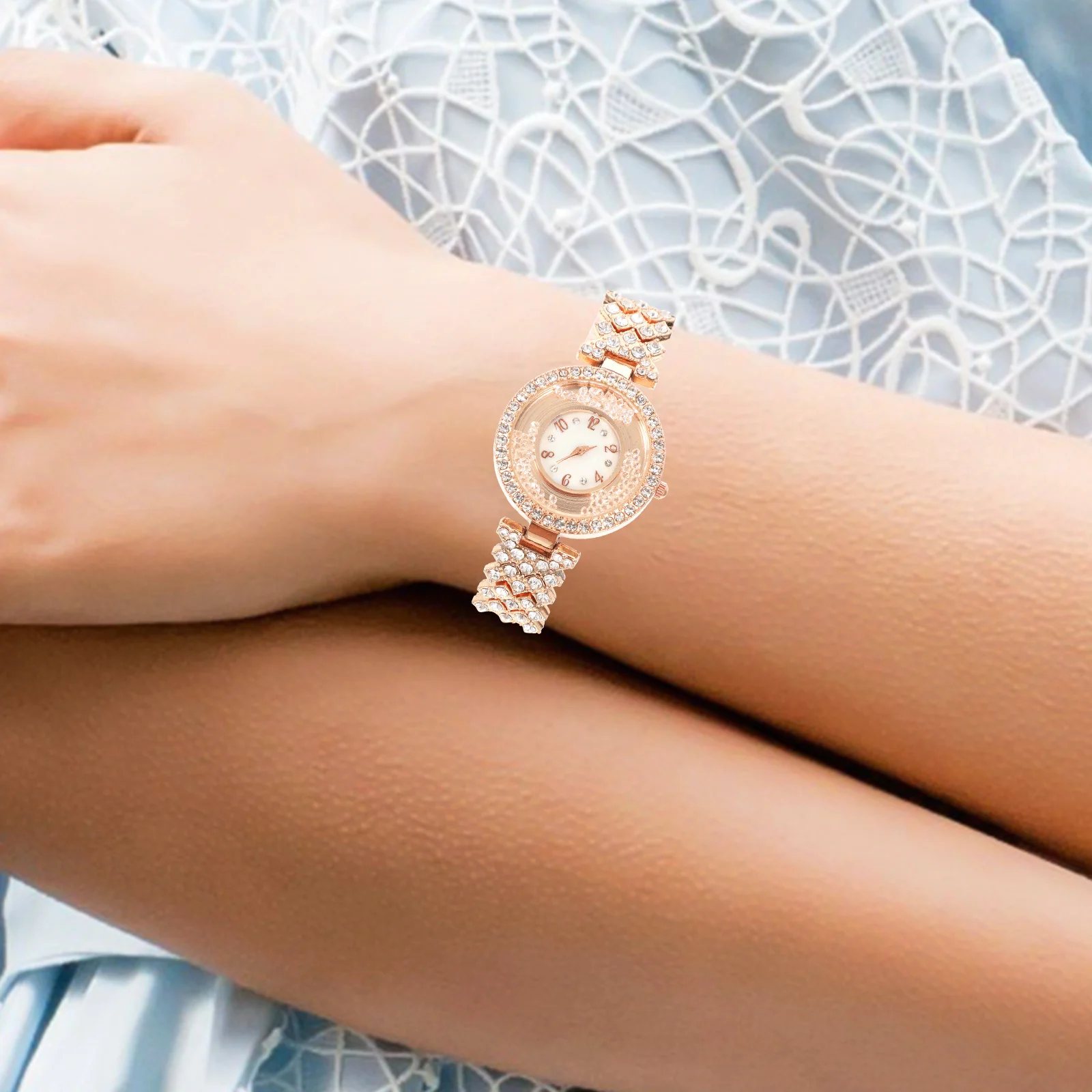 Rhinestone Women Quartz Watch Stylish Alloy B Sparkling Diamonds Luxury Wrist Timepiece Elegant Fashion Accessory