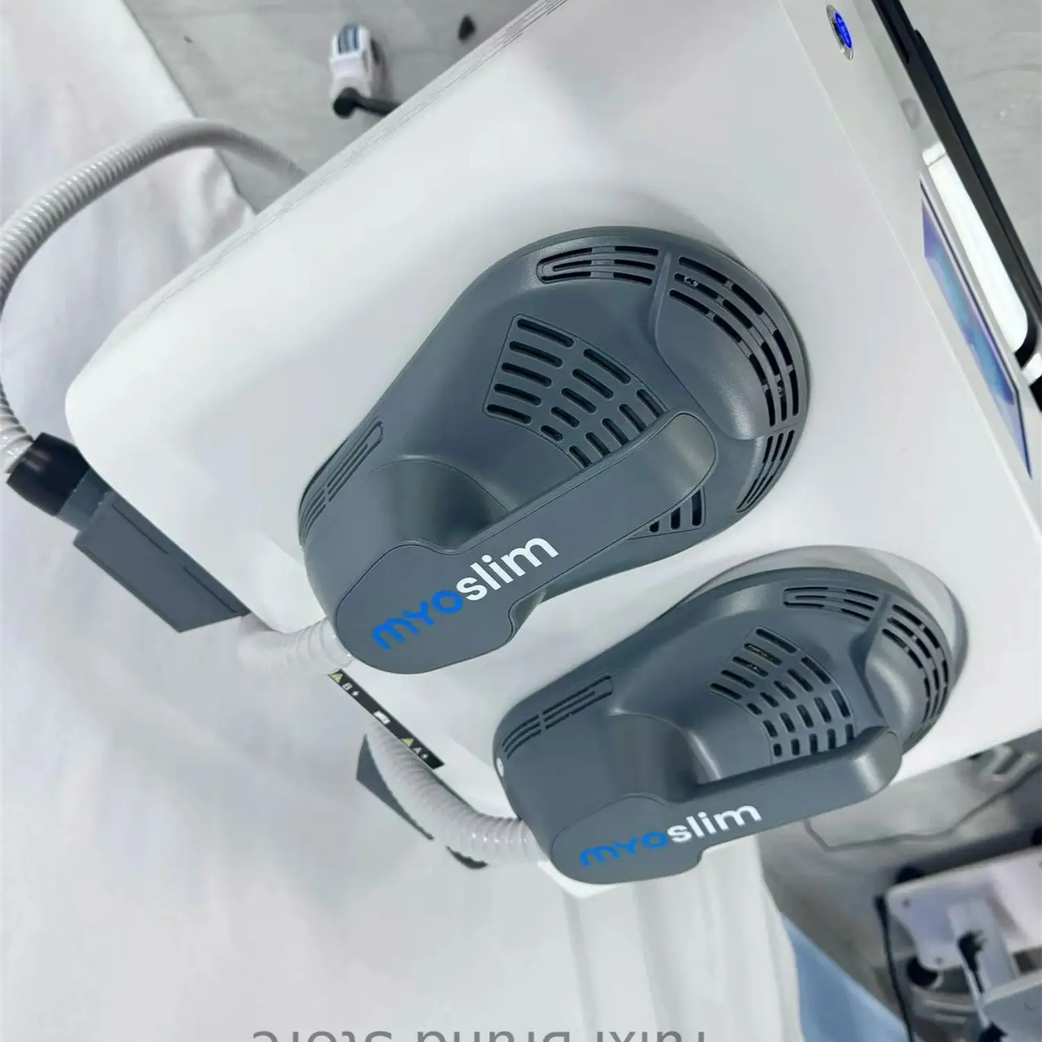 

Myosilm 15 Tesla 6500W NEO Body Slimming Nova Fat Burning Muscle Body Sculpting Electromagnetic Stimulate Hiemt Pro Machine