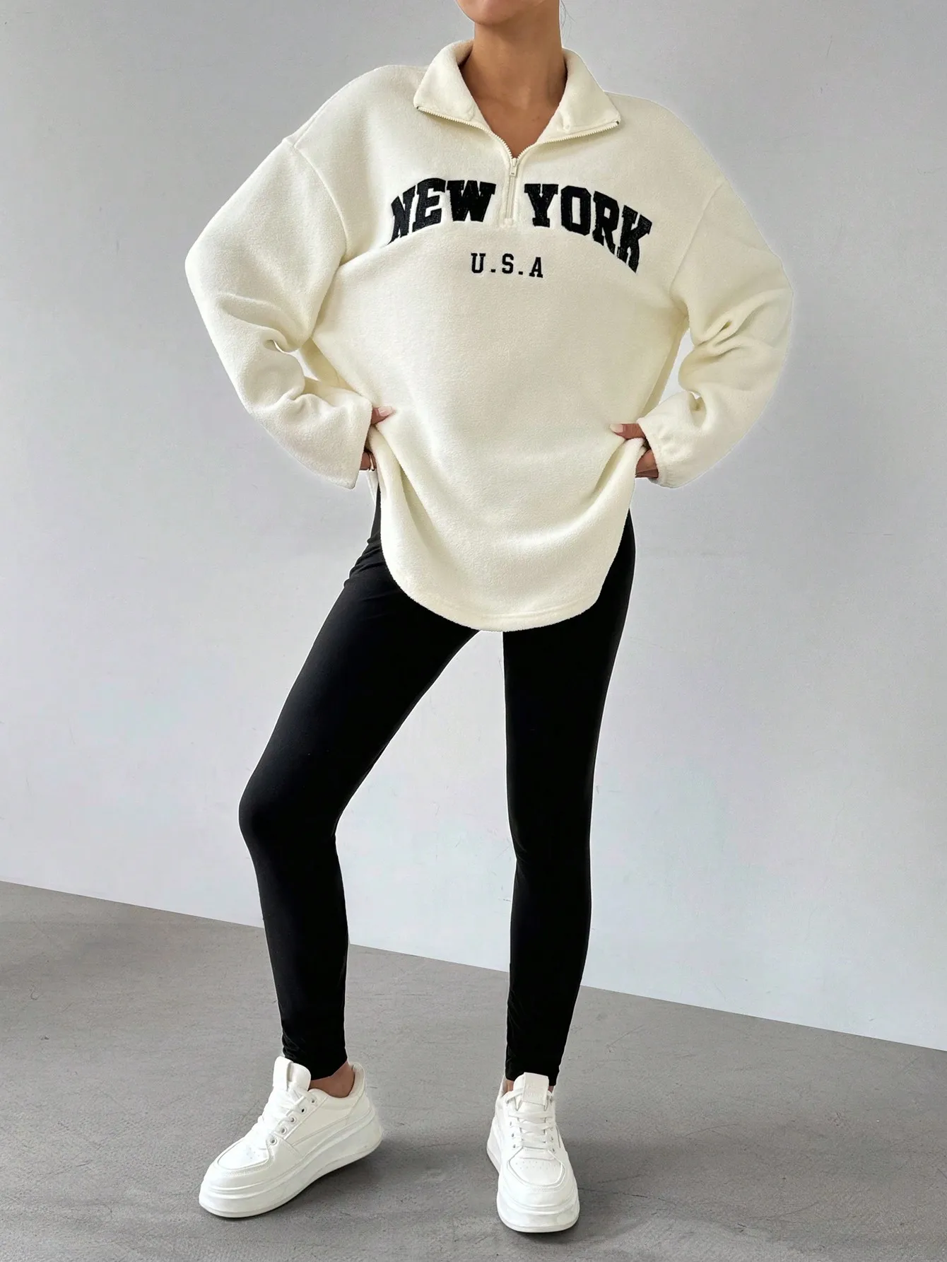 

Women's Cream New York Letter Print Half-Zip Plush Sweatshirt Set with Elastic Waist Pants