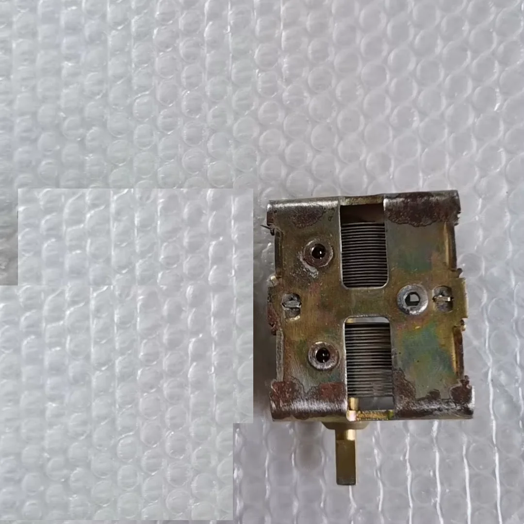 ตัวเก็บประจุแบบแปรผันคู่มือสอง 2*365P