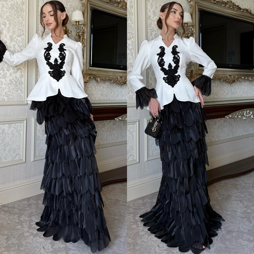 

Customized Simple Chiffon Evening Dress Delicate V-Neck Prom Dresses Temperament Long Sleeves Appliques Special Occasion Gowns