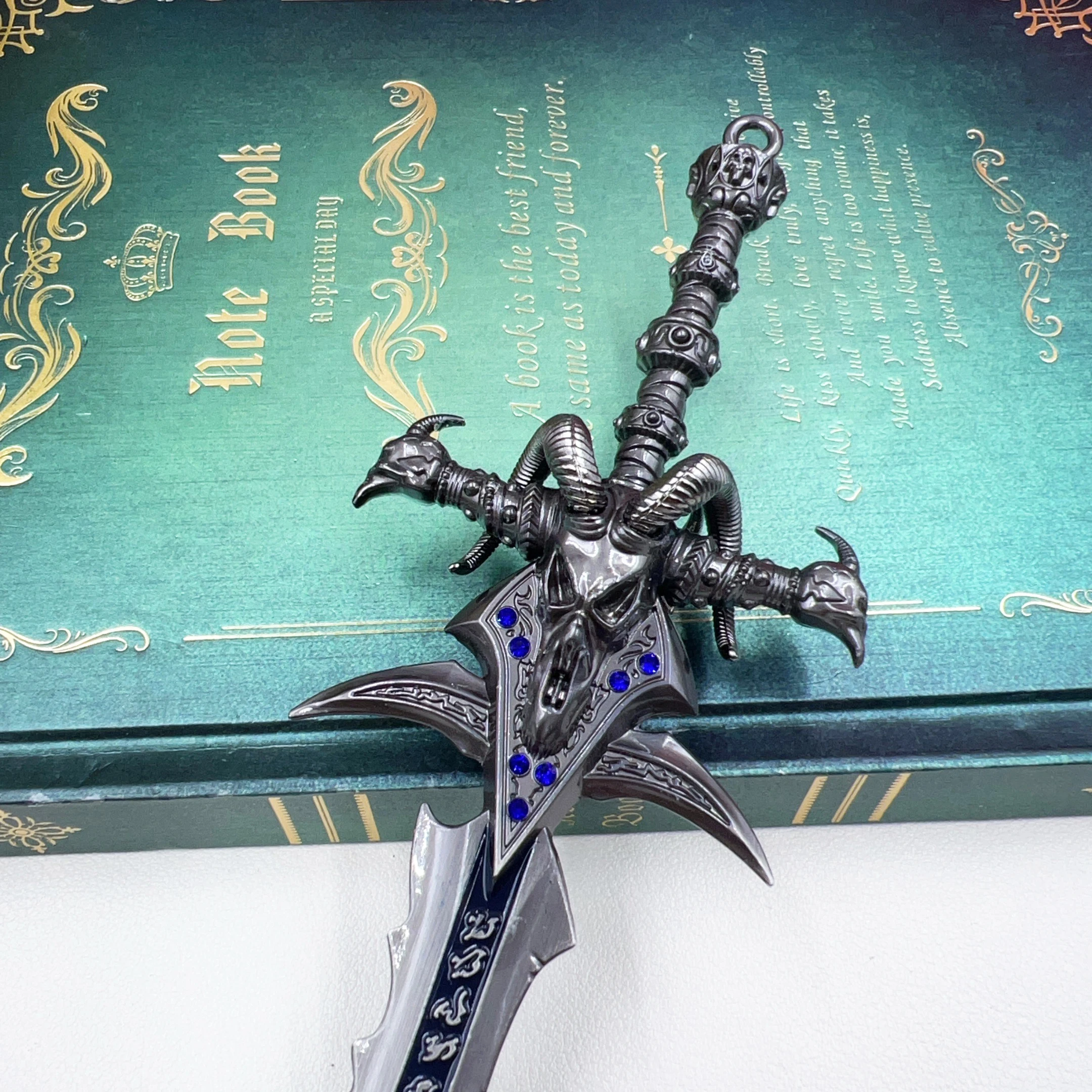 22cm The Frostmourne Demon King Evil Artifact Metal Sword Keychain
