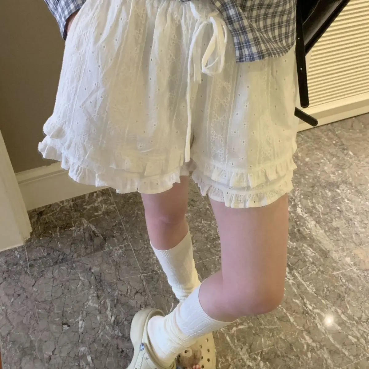 Lace Stitched White Lace Shorts Versatile Elastic Waist Slacks