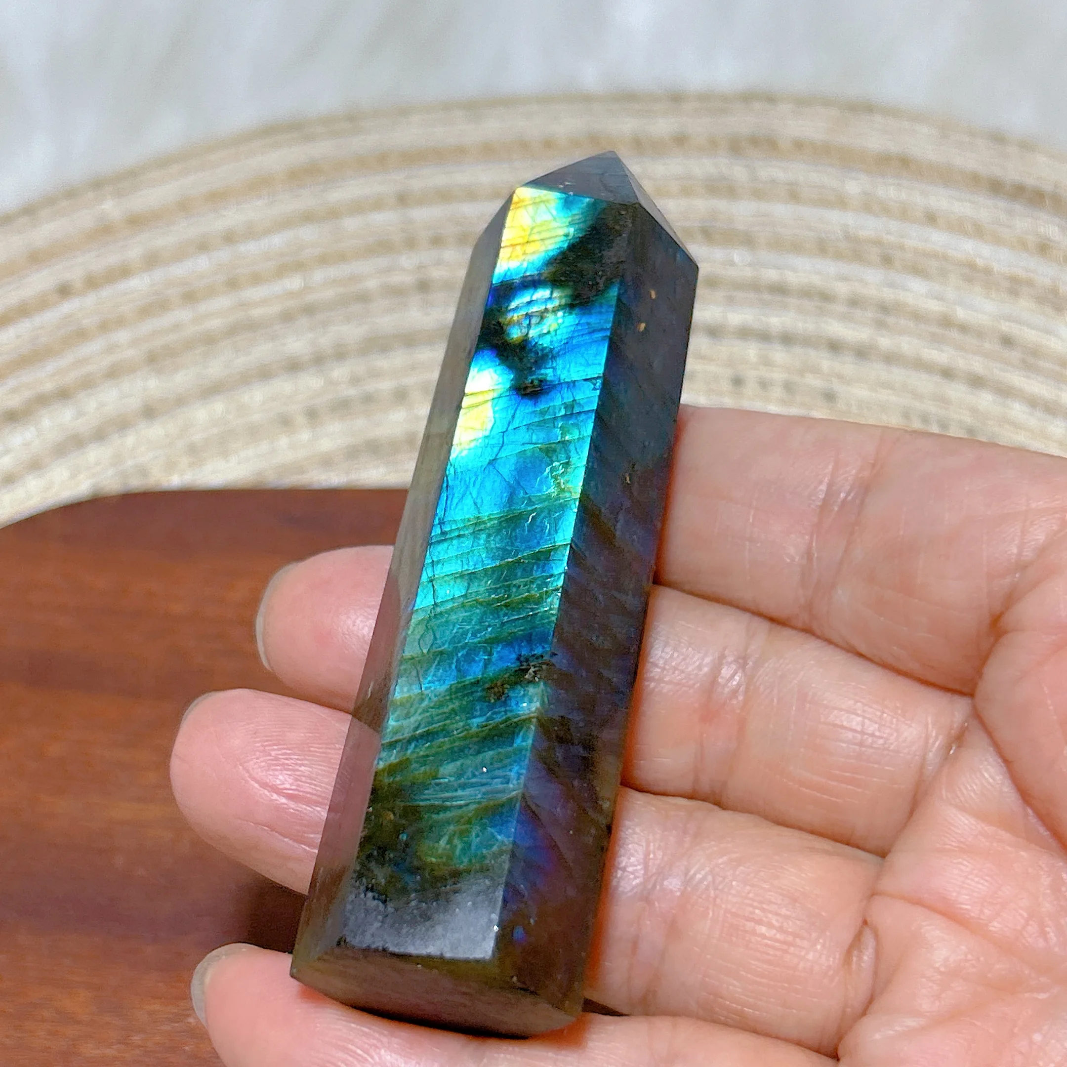 Healing Natural Crystal Blue Flashy Labradorite Tower Point Reiki Beautiful Gemstone Ornament Meditation Home Decoration Gift