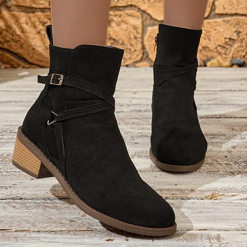 

Retro Metal Buckle Decoration Suede Western Cowboy Boots Women 2025 Winter Thick Heel Ankle Boots Plus Size Short Booties Female