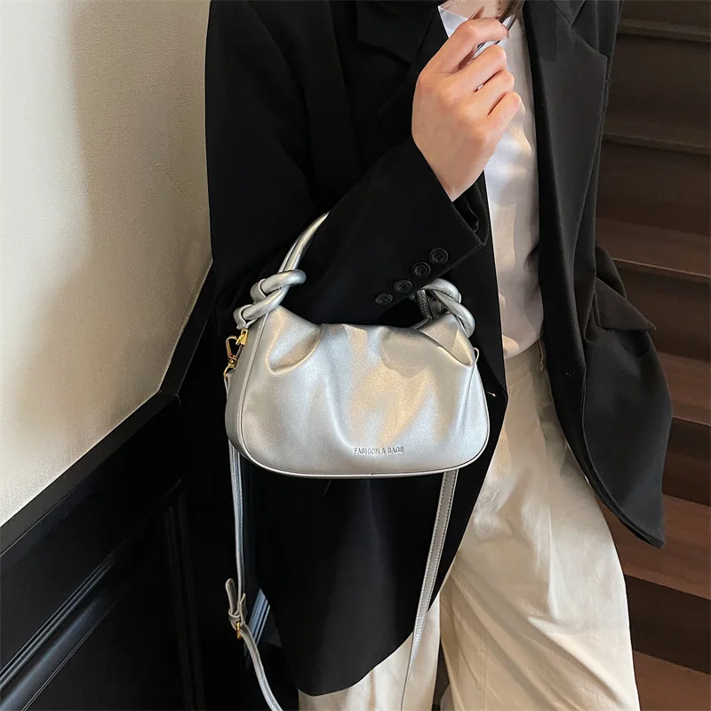 

‌2025 Retro Pleated Messenger Bag‌ - Women's Premium Niche Design Shoulder Purse, Fashionable & Portable Small Handbag