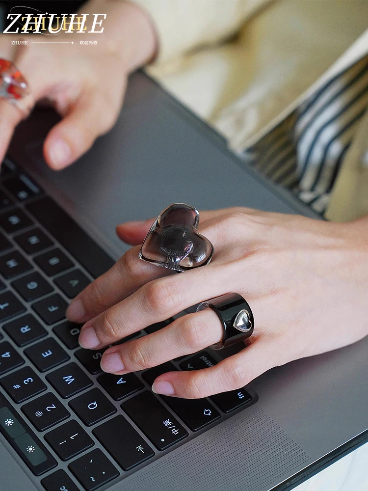 

Fashion Heart Ring, Jewelry Accessories for Women, Unique Female Accessory for a Standout Appearance