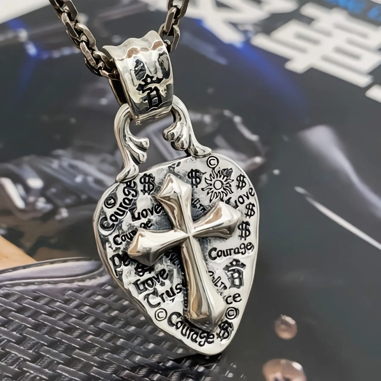 

silver graffiti cross tag pendant male and female trendy brand hip hop ear accessories Thai silver vintage embossed pendant