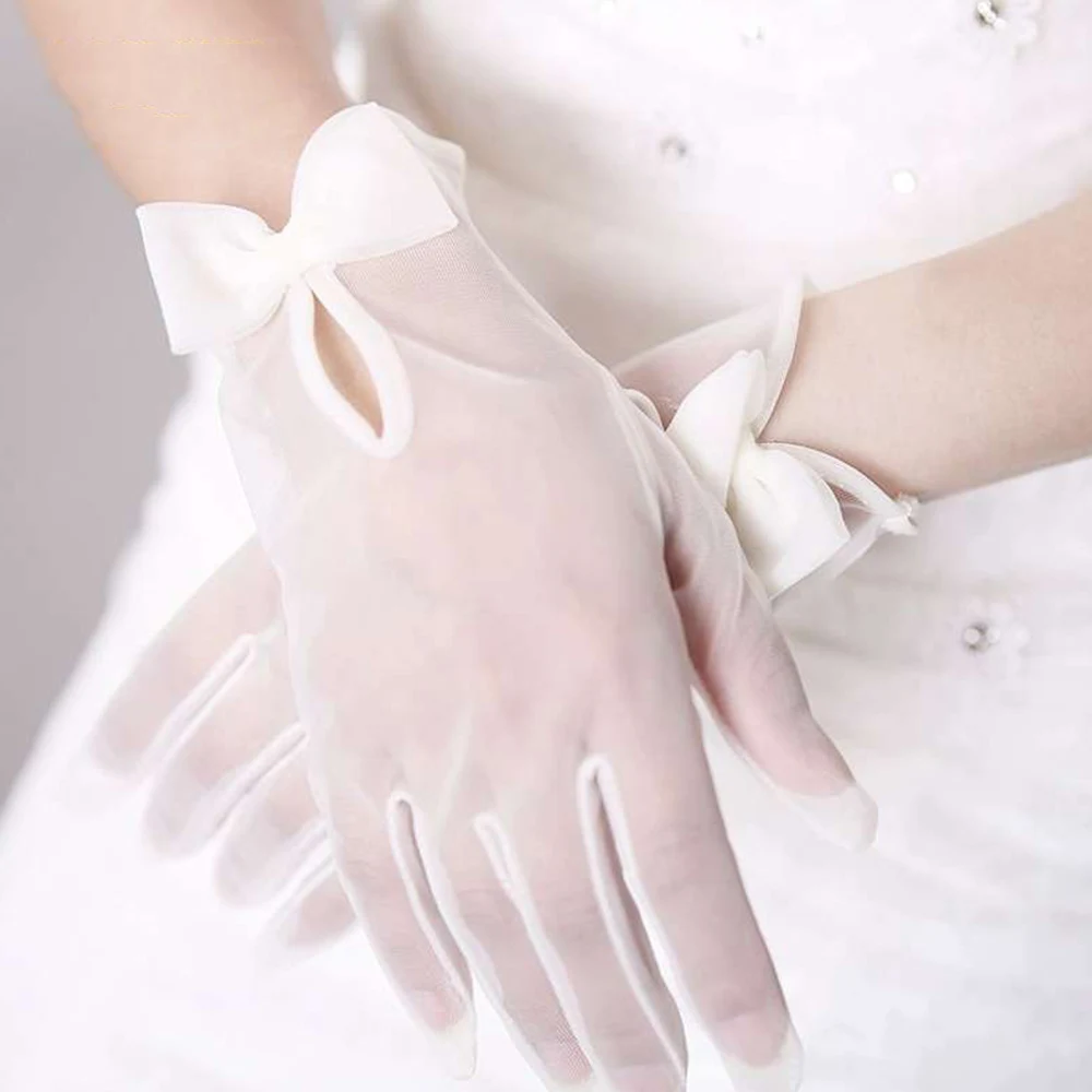 New Mesh Bow Bridal White Gloves Wedding Ceremony Breathable Tulle Gloves Lace Elegant Engagement Party Dress Glove Accessories