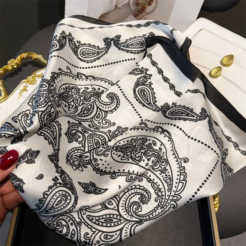 ผ้าพันคอไหมพิมพ์ลายเพสลีย์สุดหรู น้ำหนักเบา นุ่ม สไตล์ซาติน ใช้ได้หลากหลาย สำหรับผู้หญิง ใช้เป็นผ้าคาดผมหรือผ้าคลุมศีรษะ