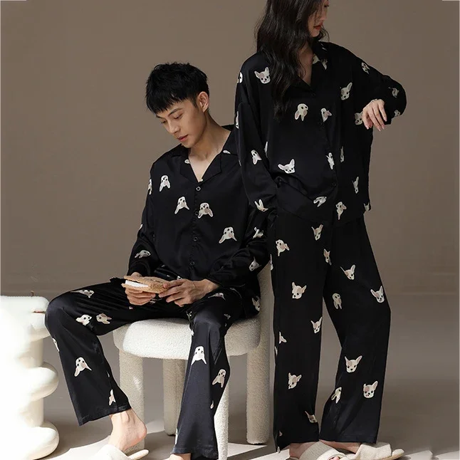 Conjunto de pijamas de pareja para primavera y otoño, ropa de dormir con estampado bordado de dibujos animados, pantalones negros para amantes, ropa de descanso, pijama de satén para el hogar