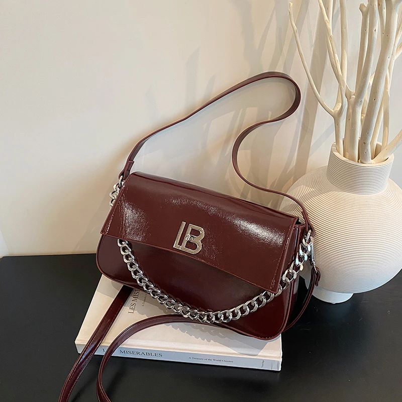 حقيبة يد نسائية كلاسيكية من الجلد الفاخر حقيبة كروس كلاسيكية فاخرة حقيبة كتف راقية مصممة أنيقة