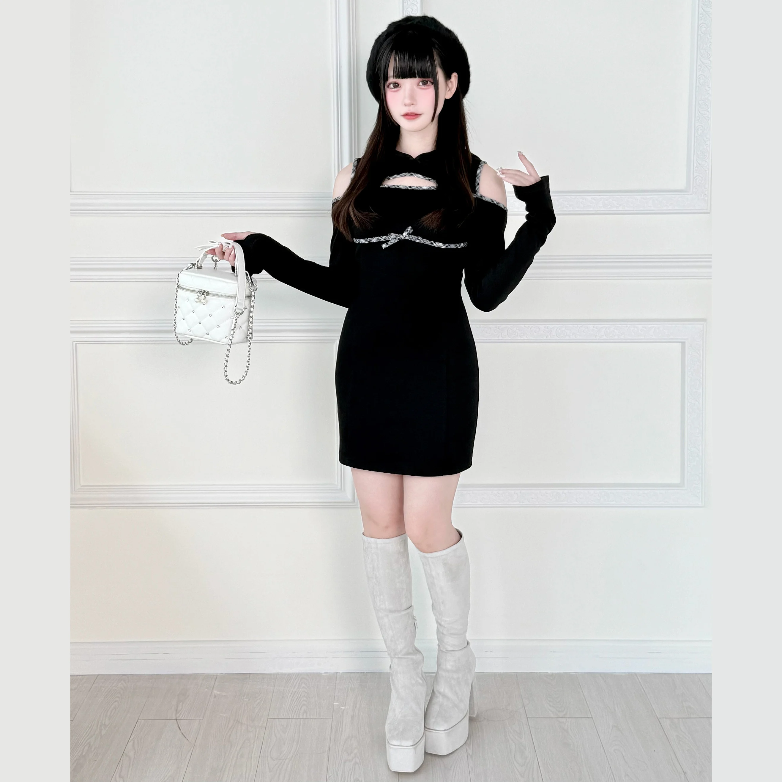 Vestido moletom original estilo japonês produzido em massa, ombro de fora, manga comprida, laço, cintura alta, bodycon, vestido curto com capuz feminino