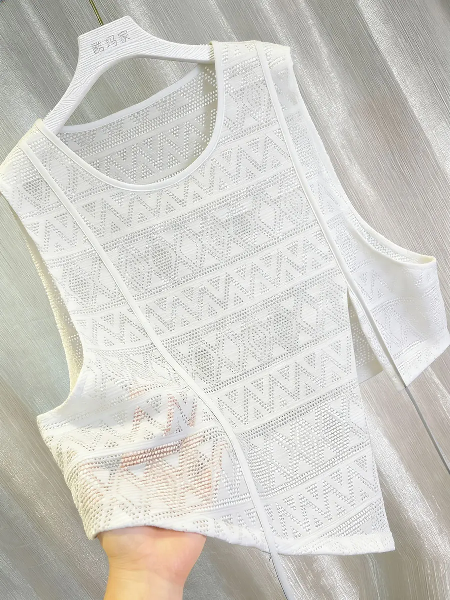 White Lace Vest Women's Layering Summer 2026 New Loose Slimming Design Breathable Vest Outerwear Polyester Fiber Short Length