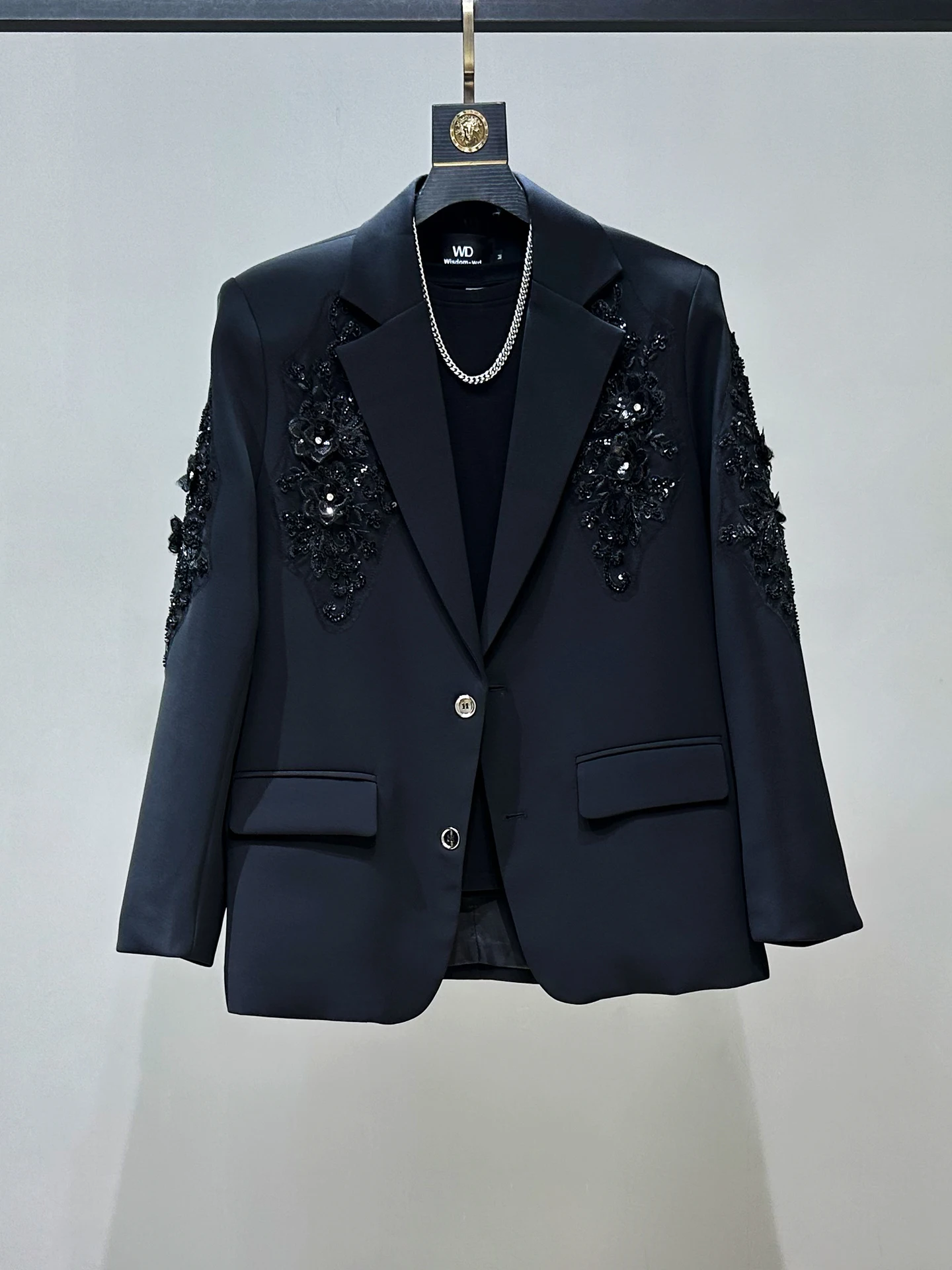 

New Original Home Embroidered Pad oulder Leisure Suit Jaet Men's Haome Performance Casual Suit Spring Autumn Faion