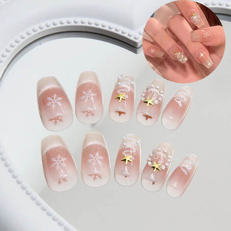 Snow Covered With Ice Smile Cat Eye Christmas Fake Nails Stars Christmas Nail Wear Removable Snowflake Nail Blush Nails