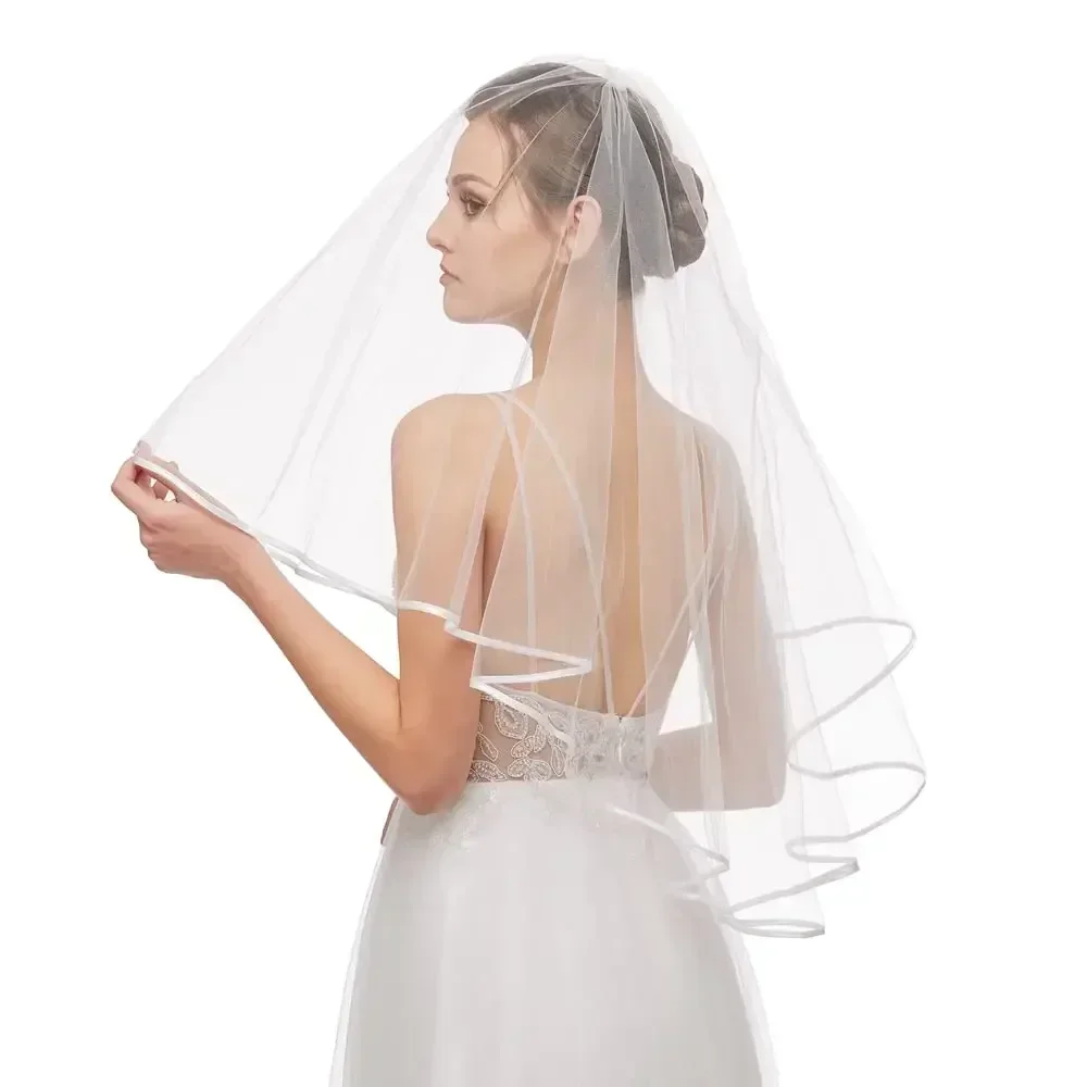 Bridal Veil Women's Simple Tulle Short Wedding Veil Ribbon Edge with Comb for Wedding Bachelorette Party