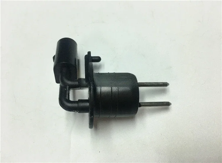 

China Brand New Genuine Figzero Windshield Wiper Nozzle Spray Sensor For Mercedes Benz W204 W253 W213 W221 S350 E300 2007-2019