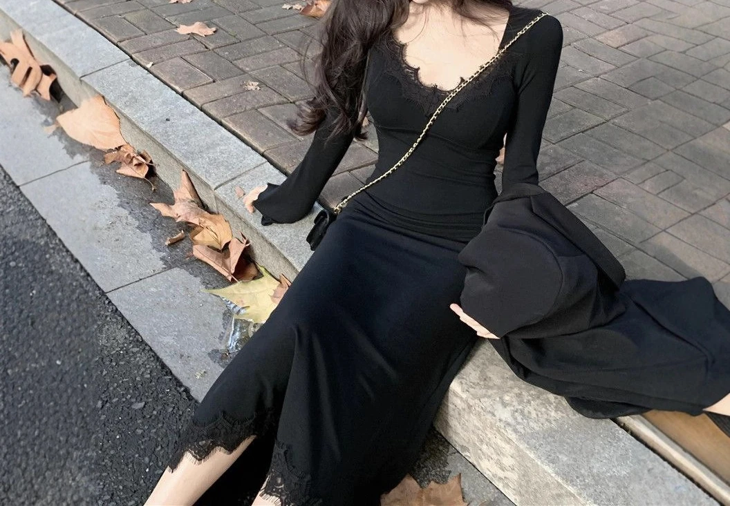 Lace Patchwork Dress for Women in Autumn and Winter 2026 New Collection Waist Bag Buttocks Fish Tail Long Skirt