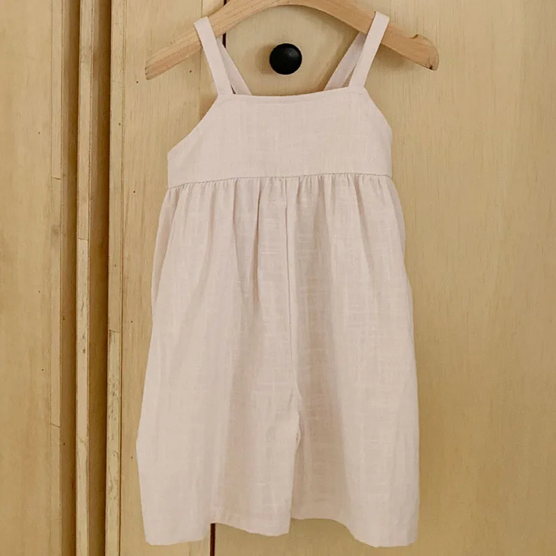 2025 صيف جديد طفلة وزرة فضفاضة الصلبة الاطفال الفتيات حبال السراويل الرضع بنطال ذو قصة أرجل واسعة القطن طفل حزام السراويل