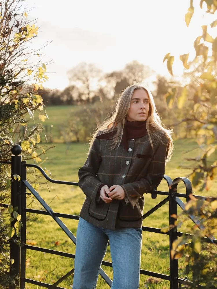 

Chic Plaid Short Woolen Overcoat Women Fashion Long Sleeve Single Breasted Pockets Short Coat 2026 Spring Autumn Lady Outwear