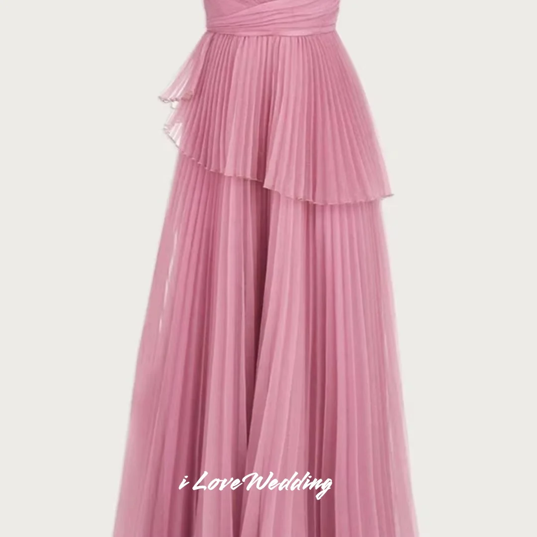 فستان حفلة موسيقية وردي بكتف واحد 2025 شيفون بدون أكمام بدون ظهر على شكل حرف a أنيق مطوي بطول الأرض فستان حفلات الزفاف حسب الطلب