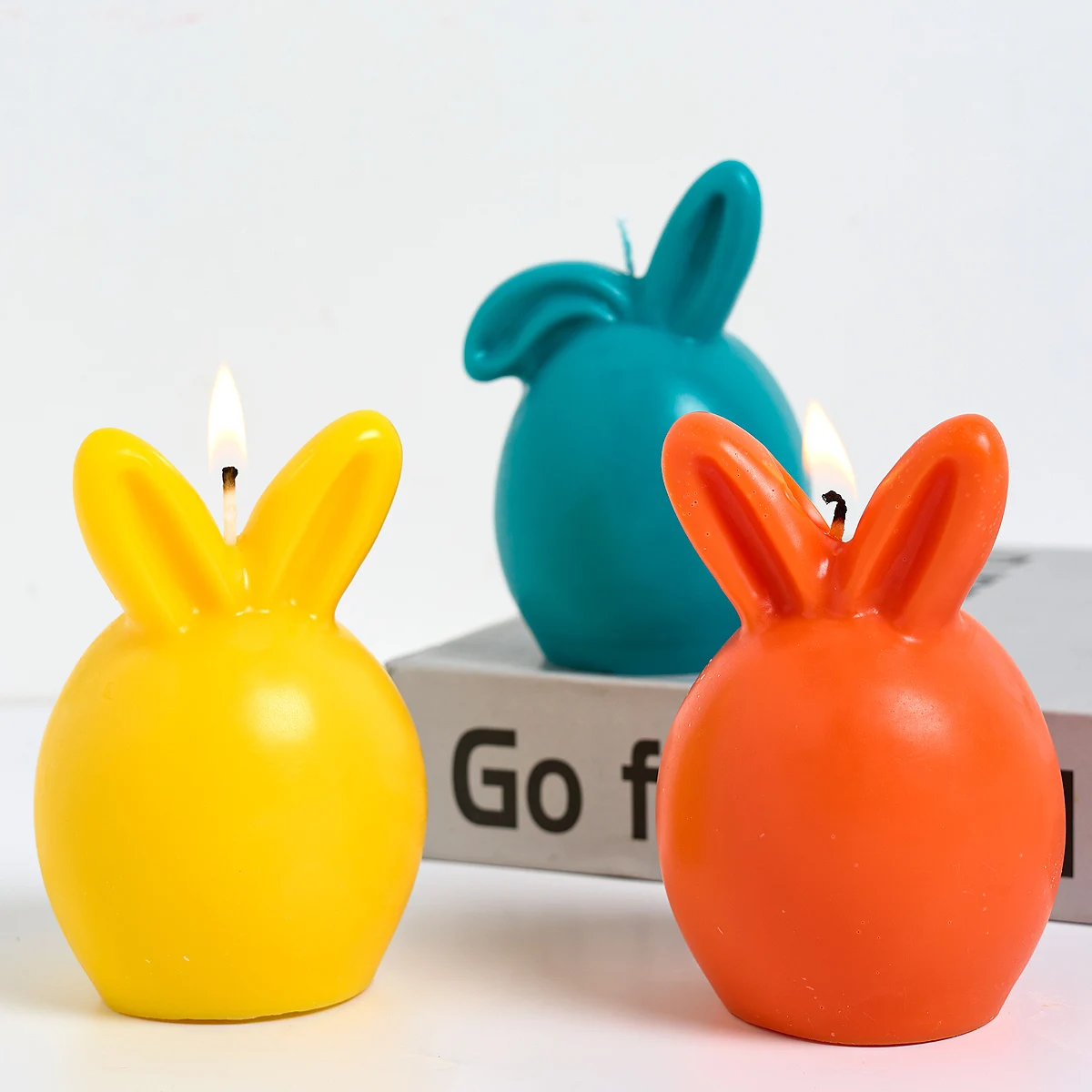 3D Bunny Candle Mold Round Egg Rabbit Candle Silicone Mold Halloween Easter Egg Rabbit Aromatherapy Soap Mold DIY Handmade Craft