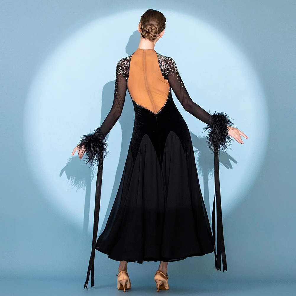 Standaard dansjurken Competitie Hoge kwaliteit fluwelen strass Zwarte ballroomdansjurk Toernooi Moderne elegante veer