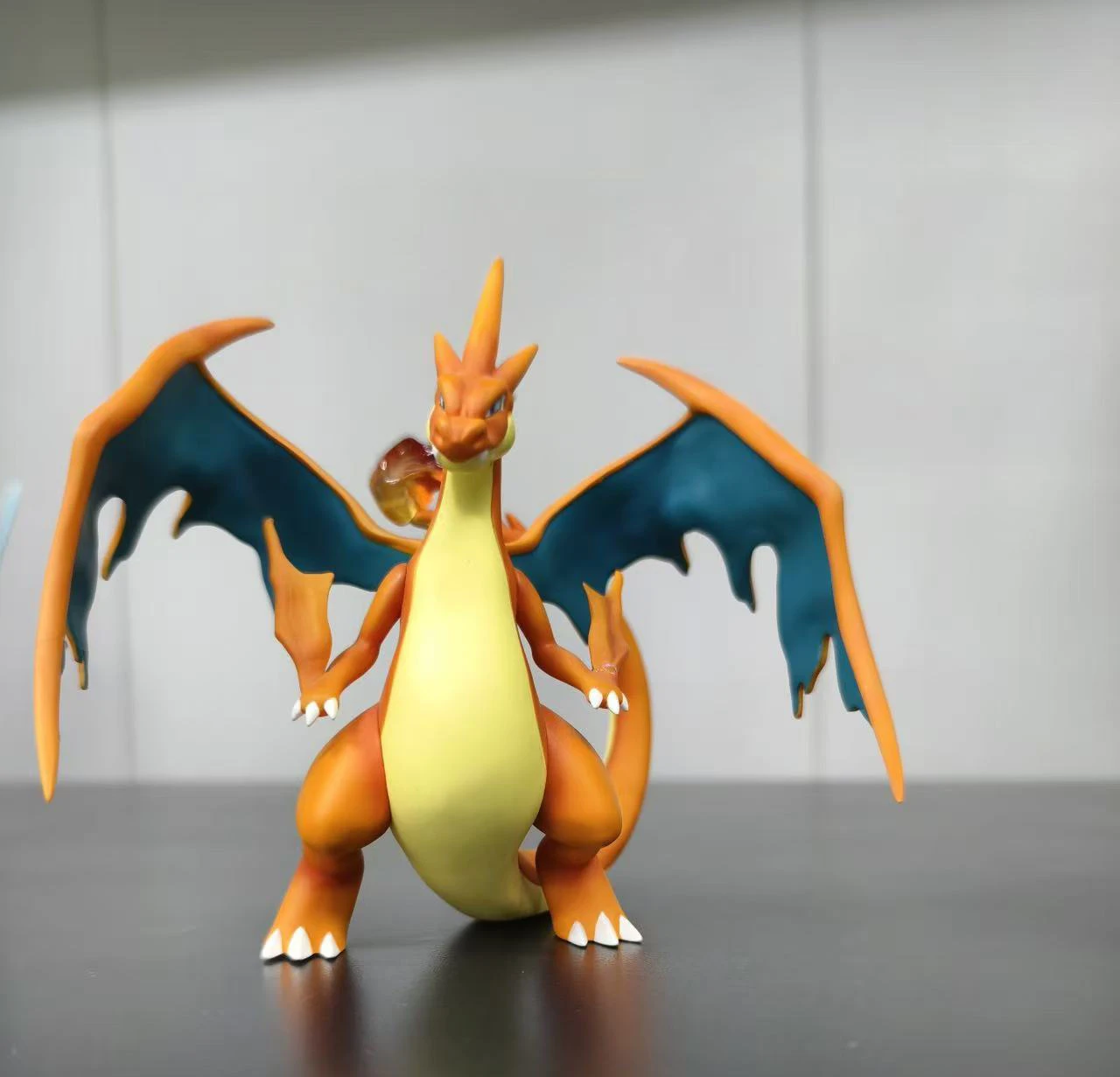 

Pokemon 11cm Super Charizard Y Figures Action Anime Figures Gk Statue Model Dolls Collect Toys