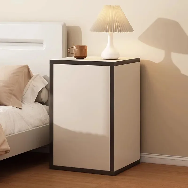 ชั้นวางข้างเตียงไม้จริงแบบเรียบง่าย สไตล์มินิมอล สีดำขาว