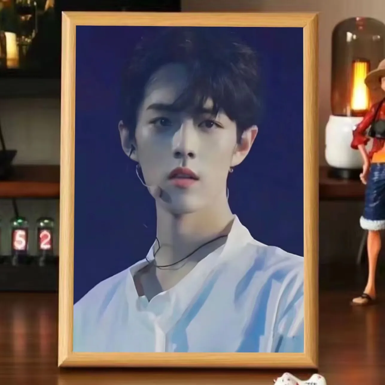 Сяо Чжань, звездный одинаковый стиль периферийной фоторамки, стол для украшения рабочего стола в общежитии, подарок для лучших друзей