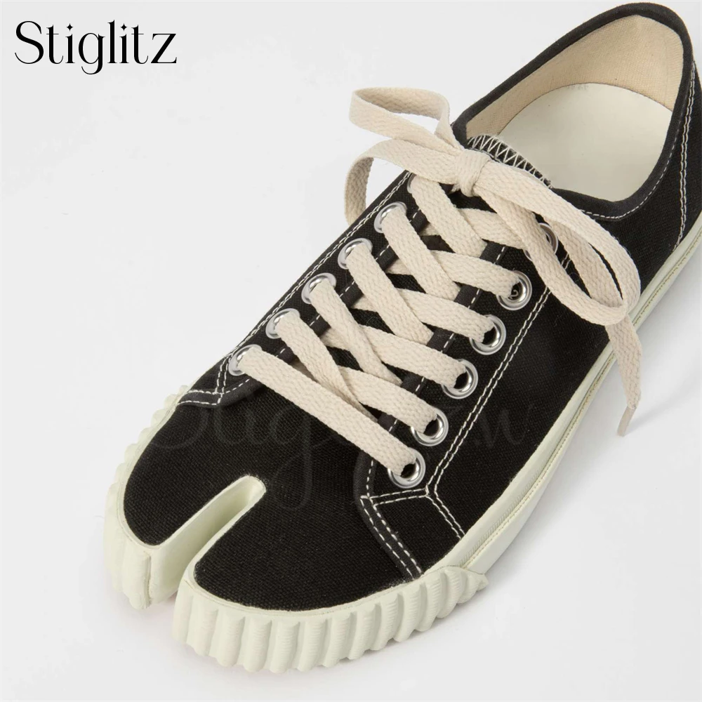 Tabi Canvas Shoes for Men Novelty Designer Style Round Split Toe Sneakers Lace up Fashion Flat Shoes Custom Colors Casual Shoes