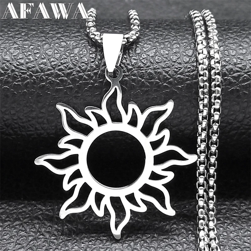 

Aesthetic Moon Sun Goddess Pendant Necklace for Women Men Stainless Steel Silver Color Simple Flower Chain Jewelry colar NZZZ521