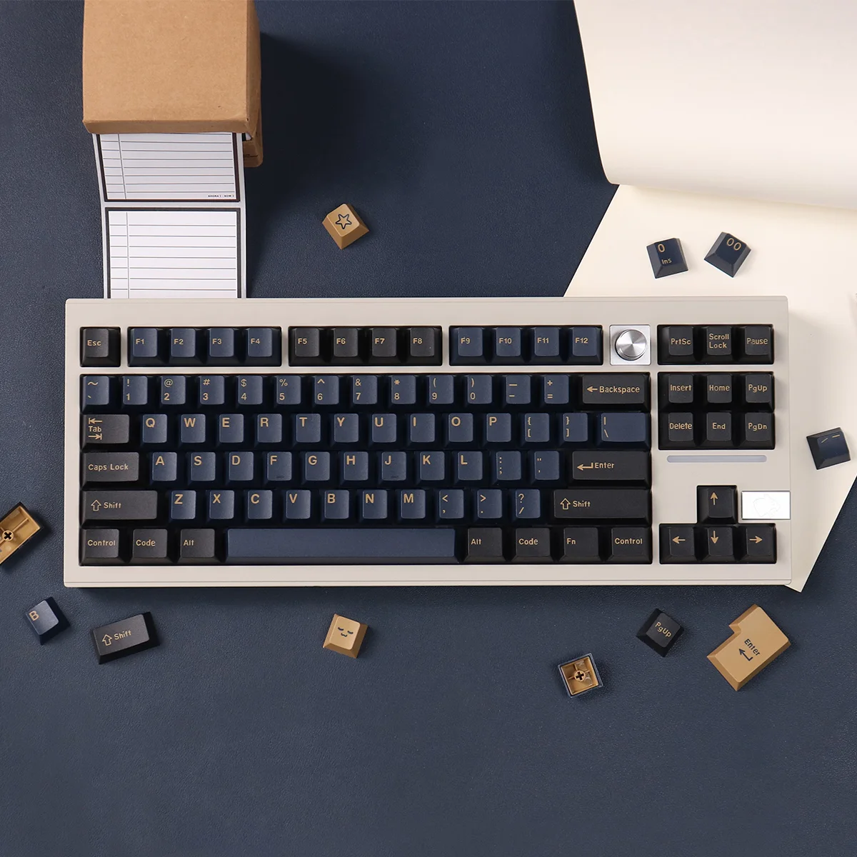 Imagem -02 - Teclado Mecânico Keycaps Gmk Keycaps Pbt Double Shot Perfil Cereja Wob Samurai Vermelho 8008 Interruptor mx Gmk67 Gmk87