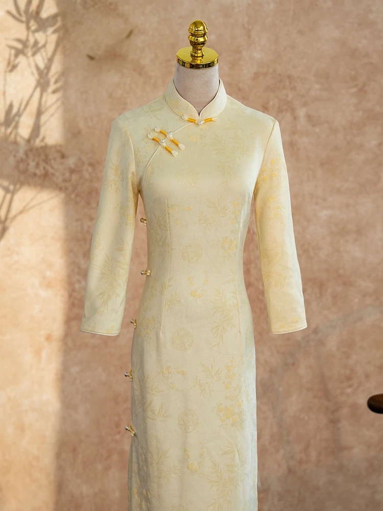 

Champagne Color Young Women's Dr Retro Sle Long Sve Beautiful Meticulous Design Daily Wear Chinese Sle Lo...