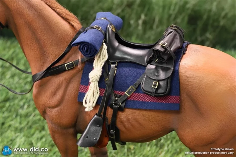 New Arrival 1/6th DID E60082 Red Brown Horse with Tool Equipment Toys Model Accessories For 12