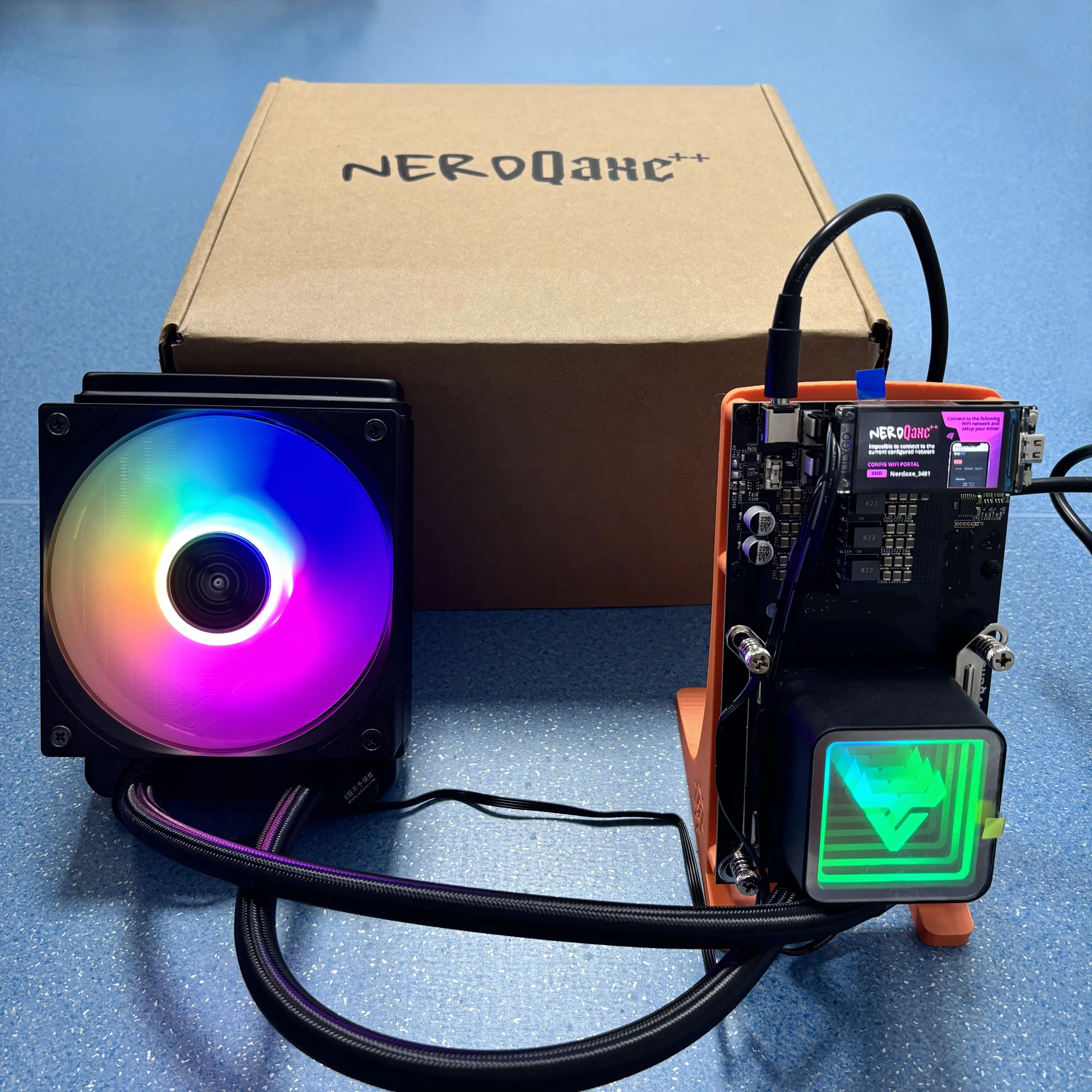 Producto vendedor caliente del minero 75W de NerdQaxe++ Hydro 4.8Th/s en existencia